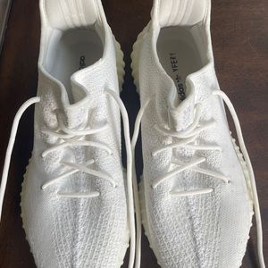 Cream Yeezys size 13